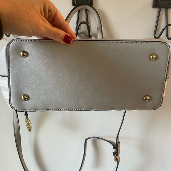 Christian LaCroix, women’s handbag with shoulder strap, gray and white stripe - Picture 4 of 9